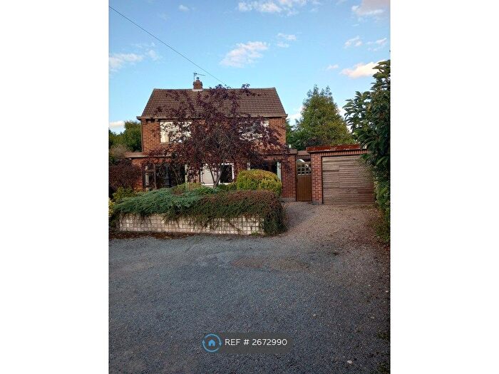 3 Bedroom Detached House To Rent In Ashley Close, Beeston, Nottingham, NG9