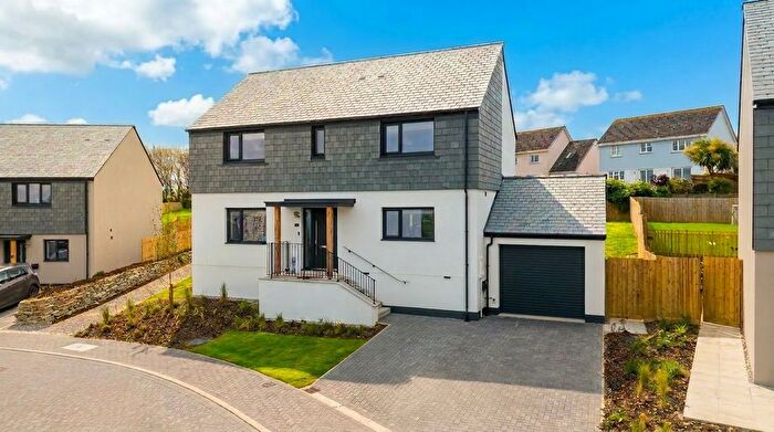 4 Bedroom Detached House For Sale In Upton Green, Lynstone, Bude, EX23
