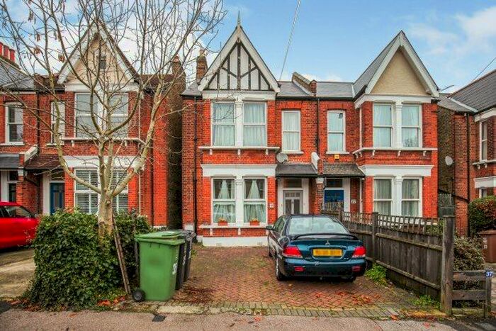 2 Bedroom Flat To Rent In Burghill Road, London, SE26