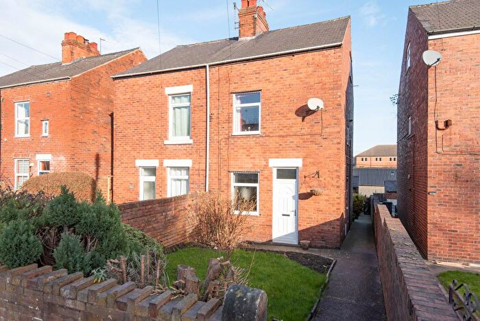 3 Bedroom Semi Detached House For Sale In Boythorpe Avenue, Chesterfield, S40