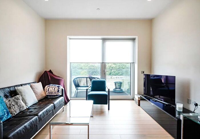 1 Bedroom Flat For Sale In Lille Square, Chelsea Village, Chelsea Village, SW6