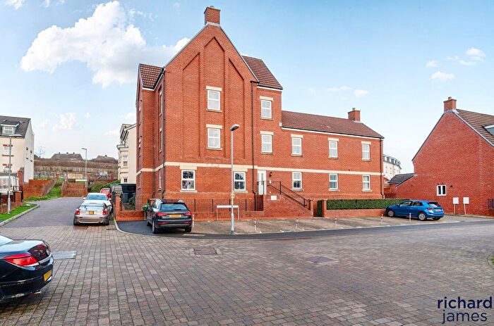 2 Bedroom Flat For Sale In Cloatley Crescent, Royal Wootton Bassett, SN4