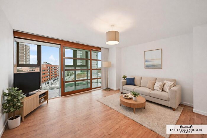 2 Bedroom Apartment For Sale In Lombard Road, London, SW11