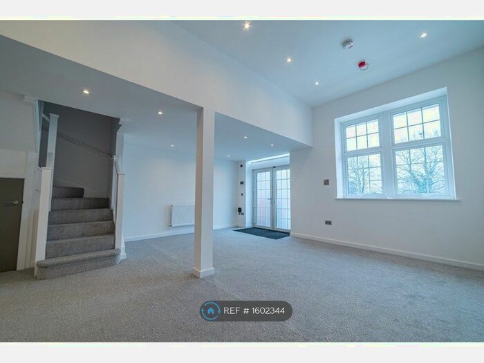 2 Bedroom End Of Terrace House To Rent In Abbey Park, Worksop, S80