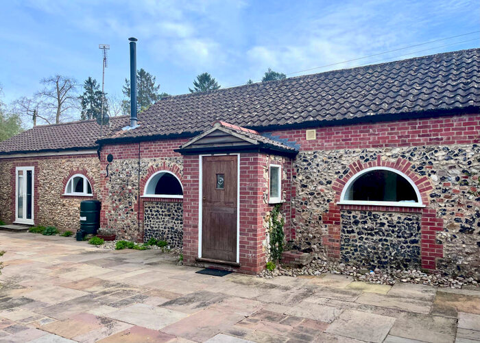 3 Bedroom Barn Conversion To Rent In Brandon Road, Hilborough, IP26