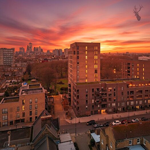 1 Bedroom Apartment For Sale In Vespucci Court, Limehouse, E14