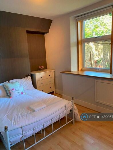 1 Bedroom Flat To Rent In Claremont Street, Aberdeen, AB10