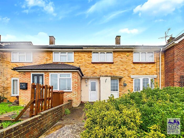 3 Bedroom Terraced House For Sale In Seagull Road, Strood, ME2