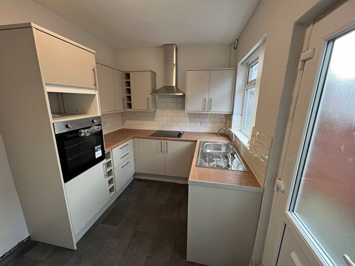 2 Bedroom Property To Rent In Borough Road, St. Helens, WA10