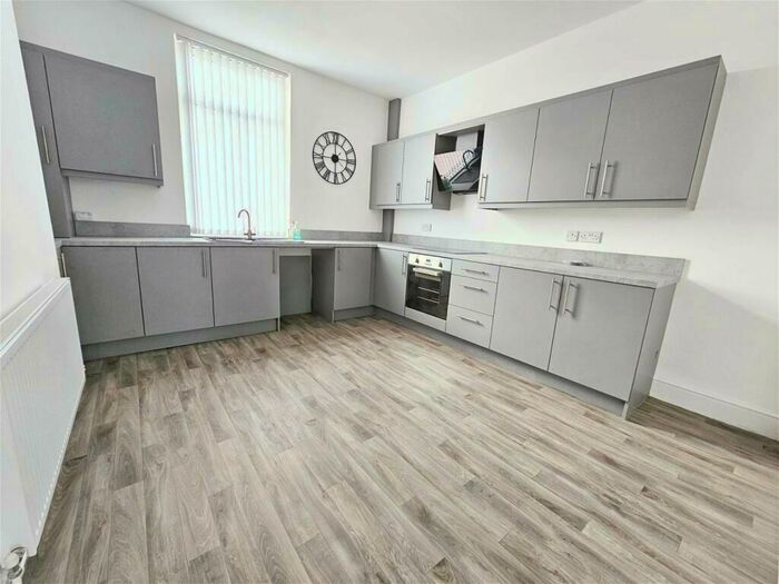 3 Bedroom House To Rent In Pitt Street West, Barnsley, S70