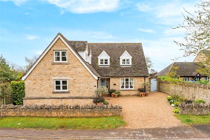 4 Bedroom Detached House For Sale In Cross Lane, Aldwincle, Northamptonshire, NN14