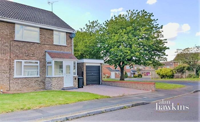 3 Bedroom Semi Detached House To Rent In Matley Moor, Liden, SN3