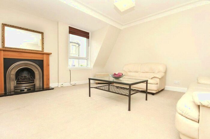1 Bedroom Flat To Rent In Raeburn Place, Stockbridge, Edinburgh, EH4