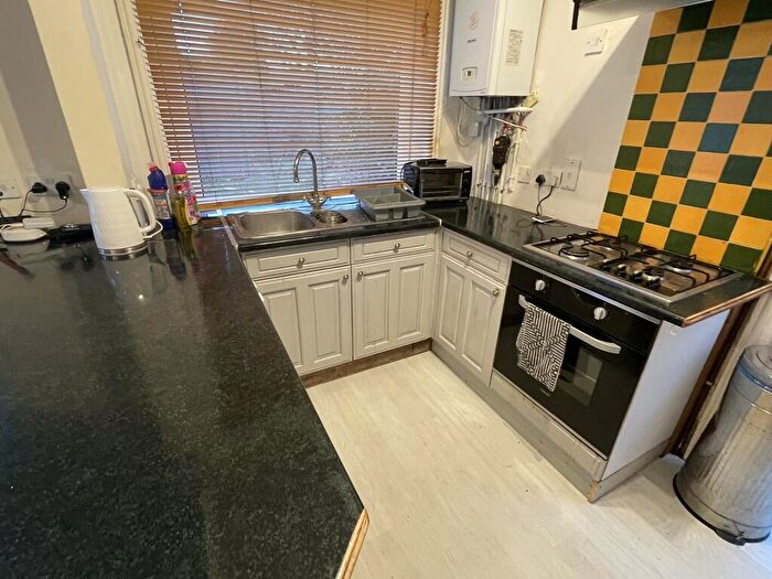 1 Bedroom Flat To Rent In High Road, SO16