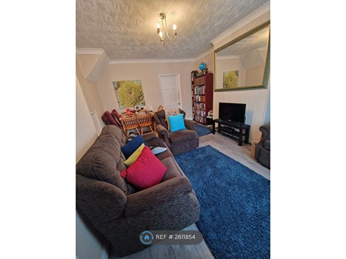 3 Bedroom Semi Detached House To Rent In Preston Road, Northfleet, Gravesend, DA11