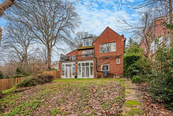 5 Bedroom Detached House To Rent In Harvest Bank Road West Wickham, BR4