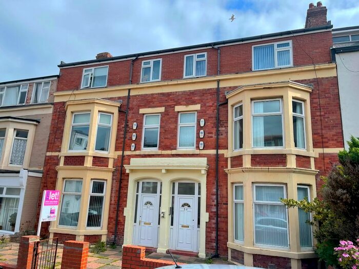 2 Bedroom Flat To Rent In Esplanade, Whitley Bay., NE26