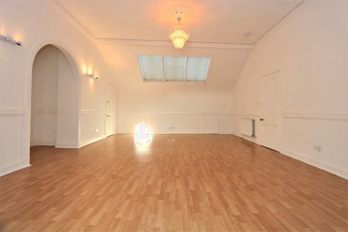 2 Bedroom Flat To Rent In Cleveden Crescent, Glasgow, Glasgow City, G12