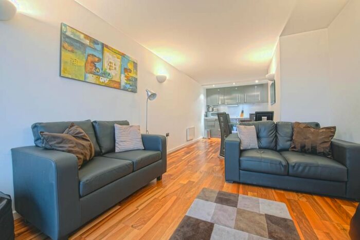 2 Bedroom Flat To Rent In Whitehall Waterfront, Riverside Way, LS1