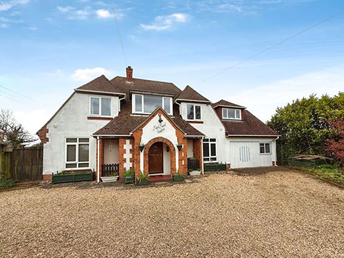 4 Bedroom Detached House For Sale In Lowgate, Fleet, Holbeach, PE12