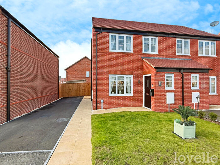 3 Bedroom Semi-Detached House For Sale In Fuchsia Way, Witham St Hughs, LN6