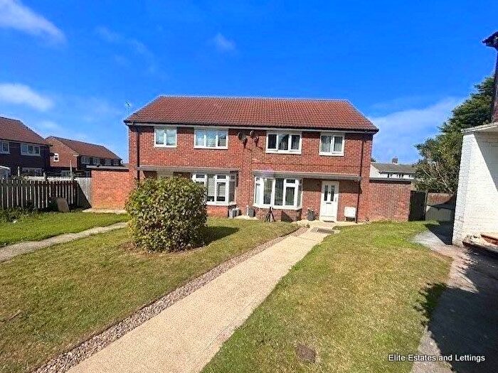 3 Bedroom Semi-Detached House For Sale In Bailey Rise, Peterlee, SR8