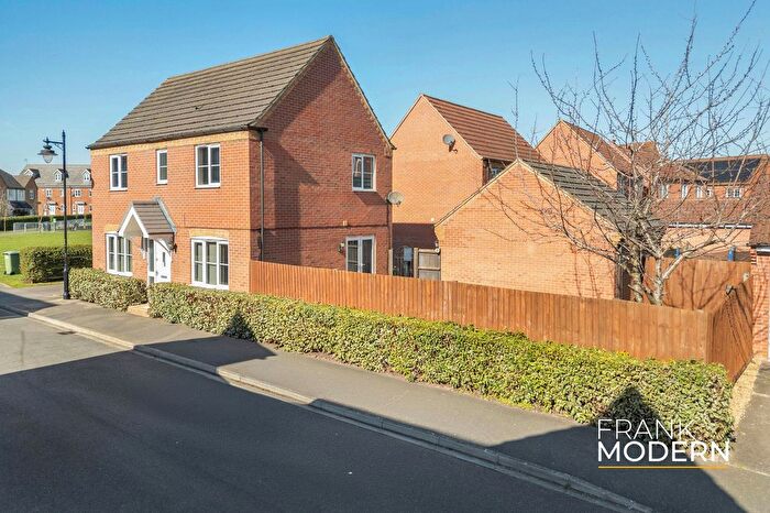 3 Bedroom Detached House For Sale In Springbank Drive, Bourne, PE10