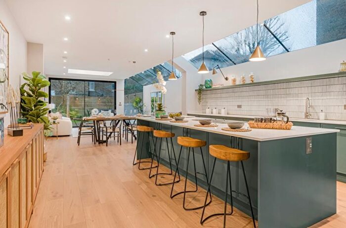 4 Bedroom Terraced House For Sale In Racton Road, Fulham, SW6