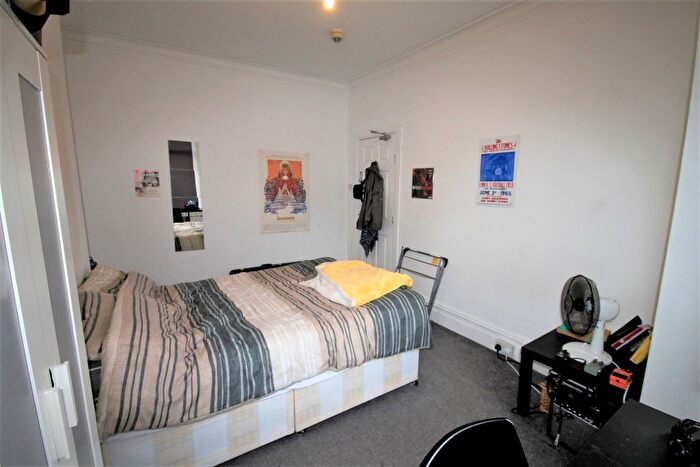 5 Bedroom Terraced House To Rent In Hartley Crescent, Woodhouse, Leeds, LS6