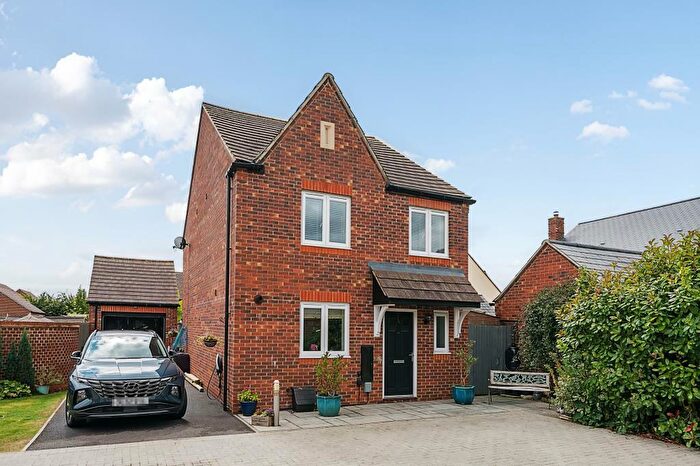 4 Bedroom Detached House To Rent In Fynn Court, Upper Heyford, OX25
