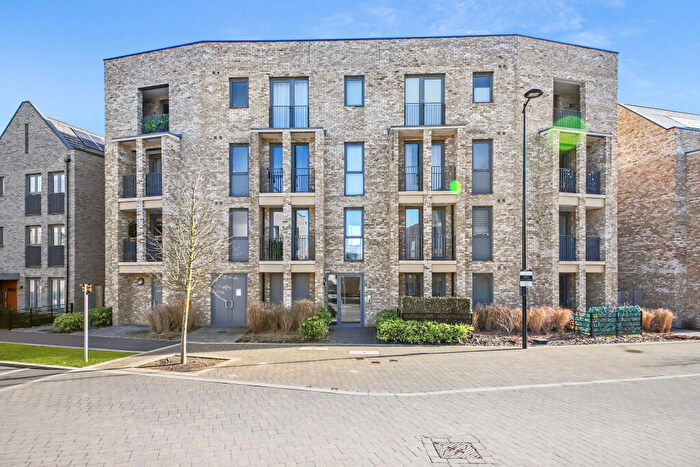 2 Bedroom Apartment For Sale In Osprey Drive, Trumpington, CB2