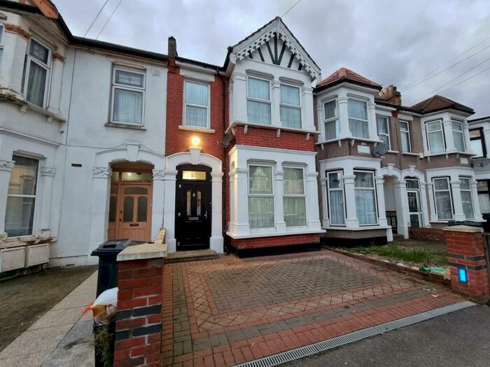 Houses for sale in Haslemere Road, Ilford, IG3