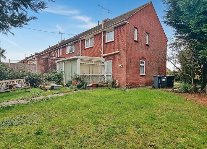 3 Bedroom End Of Terrace House For Sale In Keyhaven Drive, Leigh Park, PO9