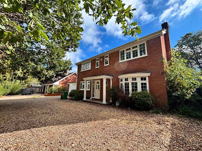 4 Bedroom Detached House To Rent In Oakwood, Ashford Hill Road, Headley, RG19