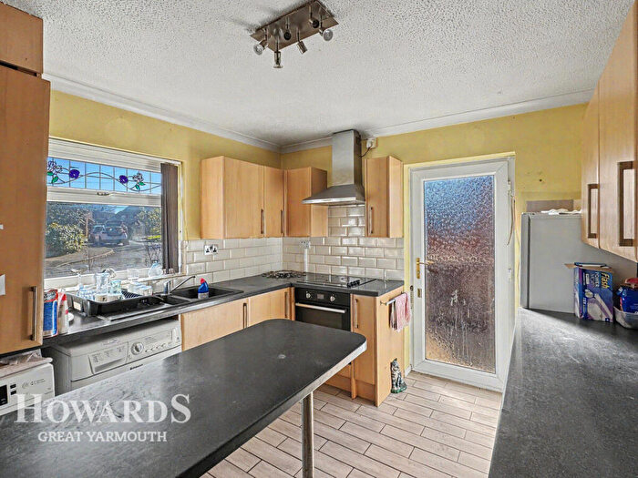 3 Bedroom Detached Bungalow For Sale In Covent Garden Road, Caister-on-Sea, NR30