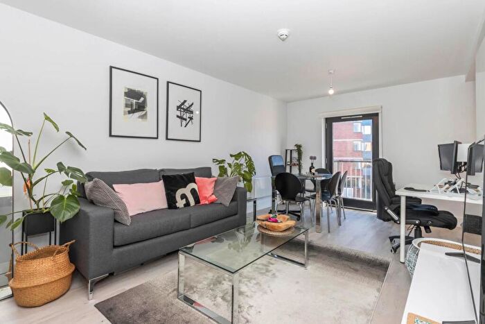 1 Bedroom Apartment To Rent In Caspar House, Charlotte Street, Birmingham, B3