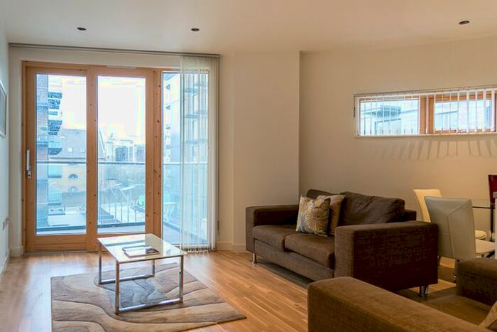 1 Bedroom Flat To Rent In Cobblestone Square, Wapping Lane, E1W