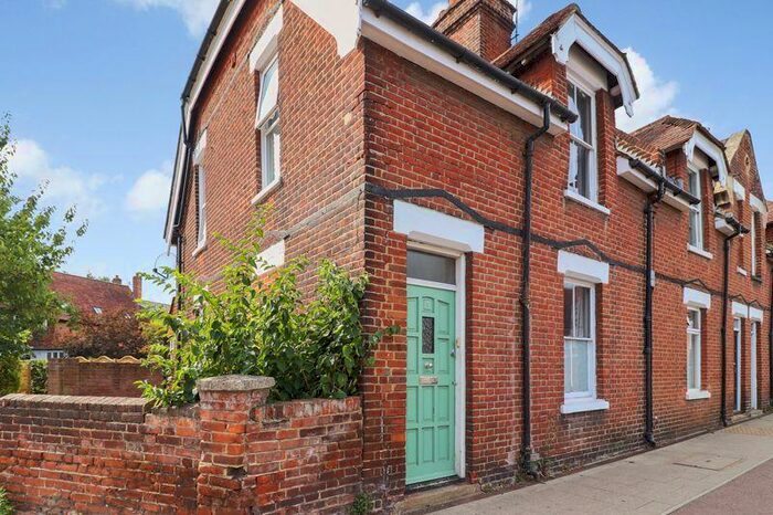 3 Bedroom Terraced House To Rent In Canterbury, CT2