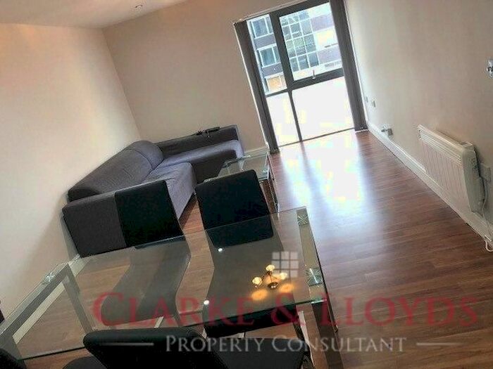 3 Bedroom Terraced House To Rent In Dawlish Drive, Ilford IG3