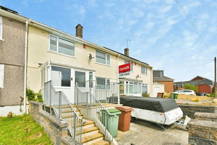3 Bedroom Terraced House For Sale In Stirling Road, Plymouth, PL5