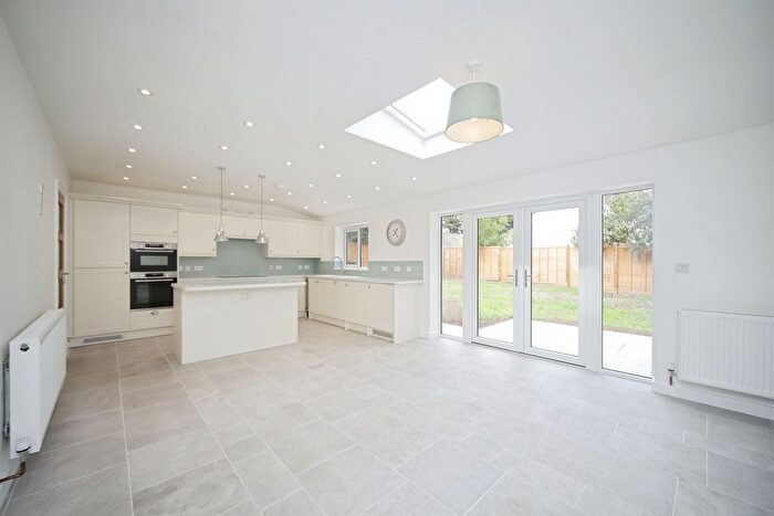 3 Bedroom Semi Detached House For Sale In School Road, Monkton Heathfield, Taunton, TA2