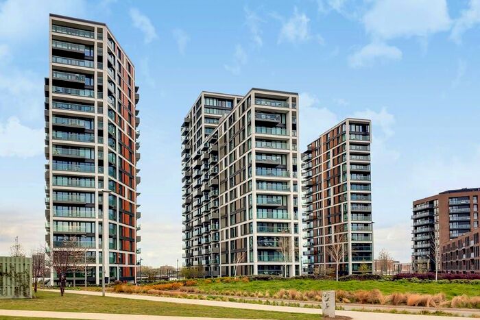 2 Bedroom Flat To Rent In Deveraux House, Duke Of Wellington Avenue, Woolwich, London, SE18