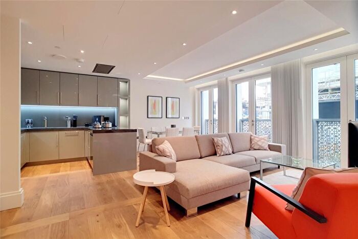 2 Bedroom Town House For Sale In Savoy House, Strand, London, WC2R