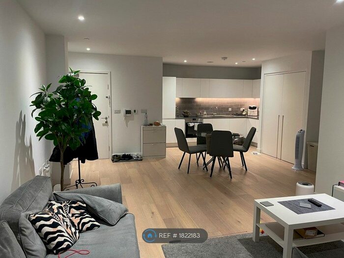 2 Bedroom Flat To Rent In Bonnet Street, London, E16