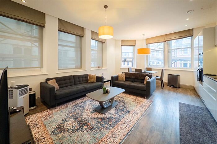 2 Bedroom Apartment To Rent In King Street, M2