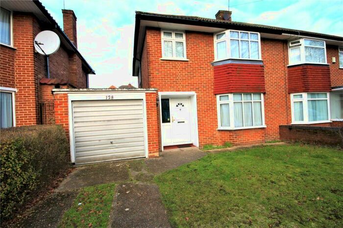 3 Bedroom Semi-Detached House To Rent In Lonsdale Drive, Enfield, Middlesex, EN2