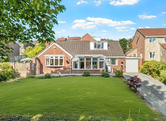 4 Bedroom Bungalow For Sale In Sutton Poyntz, Weymouth, Dorset, DT3