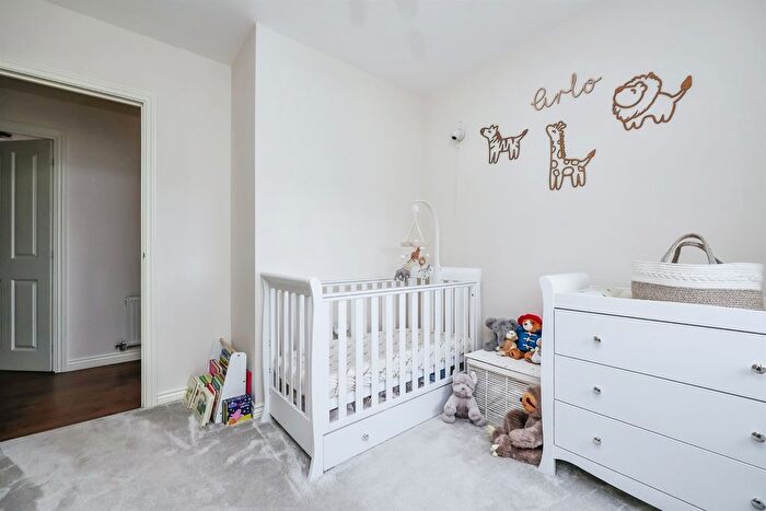 2 Bedroom Flat For Sale In Grey Meadow Road, Ilkeston, DE7