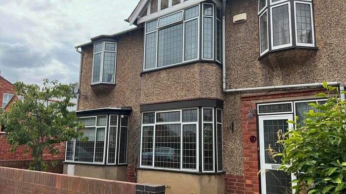 5 Bedroom Terraced House To Rent In The Vale, Northampton, NN1