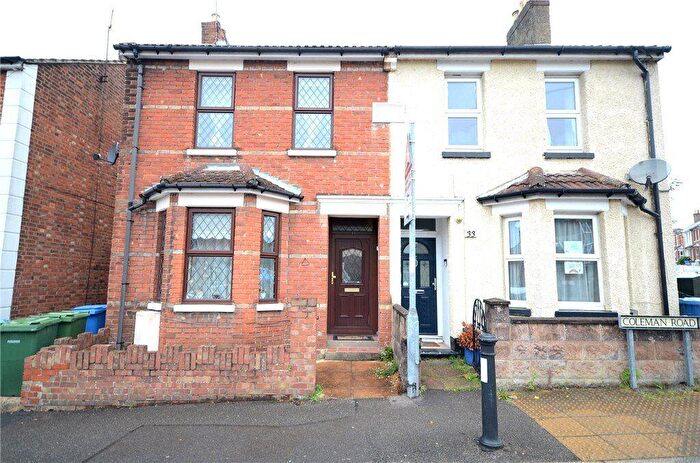 3 Bedroom Semi-Detached House For Sale In Coleman Road, Aldershot, Hampshire, GU12
